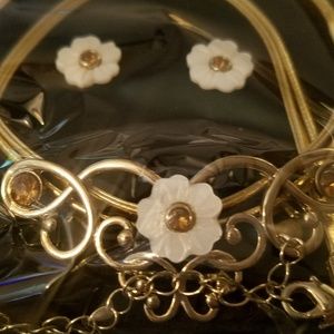 Necklace set